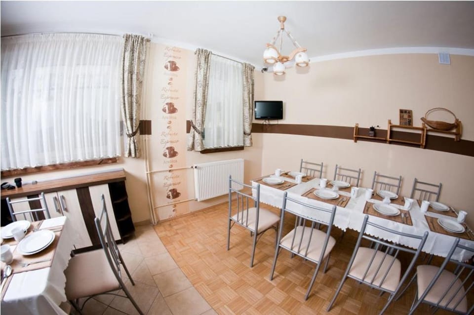 Noclegi ZŁOTA RYBKA Bed and Breakfast in Greater Poland Voivodeship