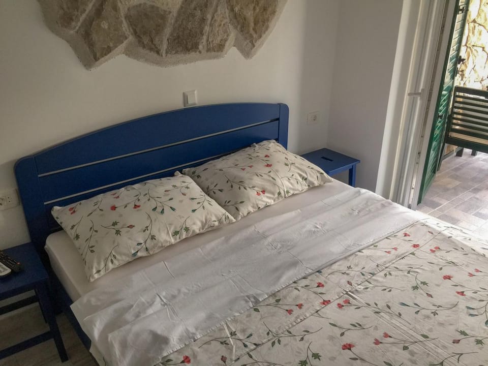 Decorative detail, Bedroom