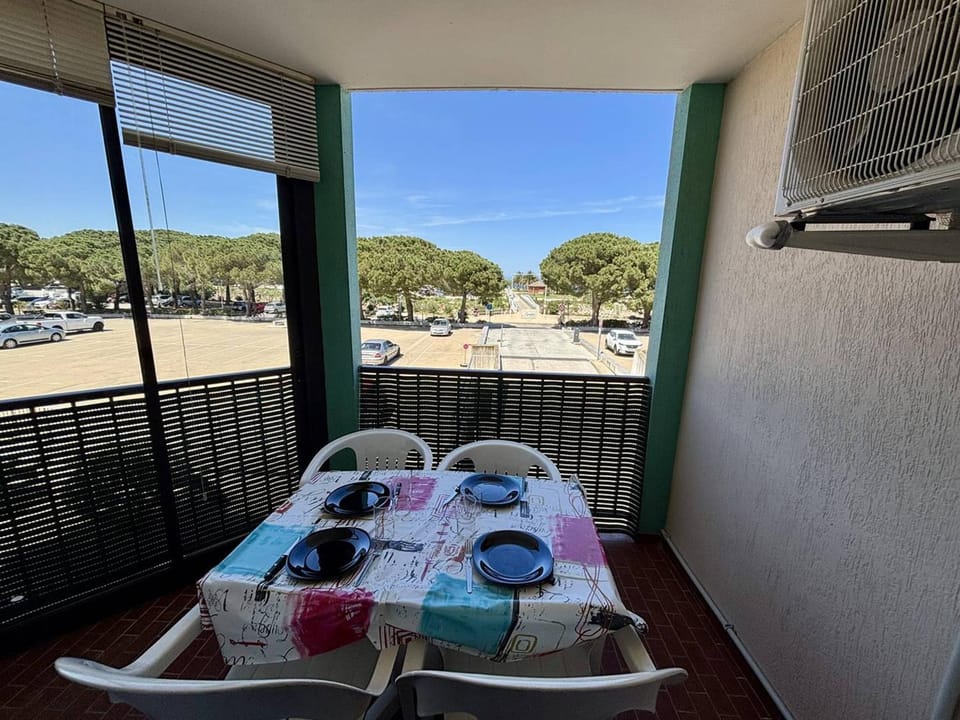 Appartement climatisé à Argelès-sur-Mer avec Parking - 4 couchages - FR-1-388-52 Apartment in Argeles-sur-Mer