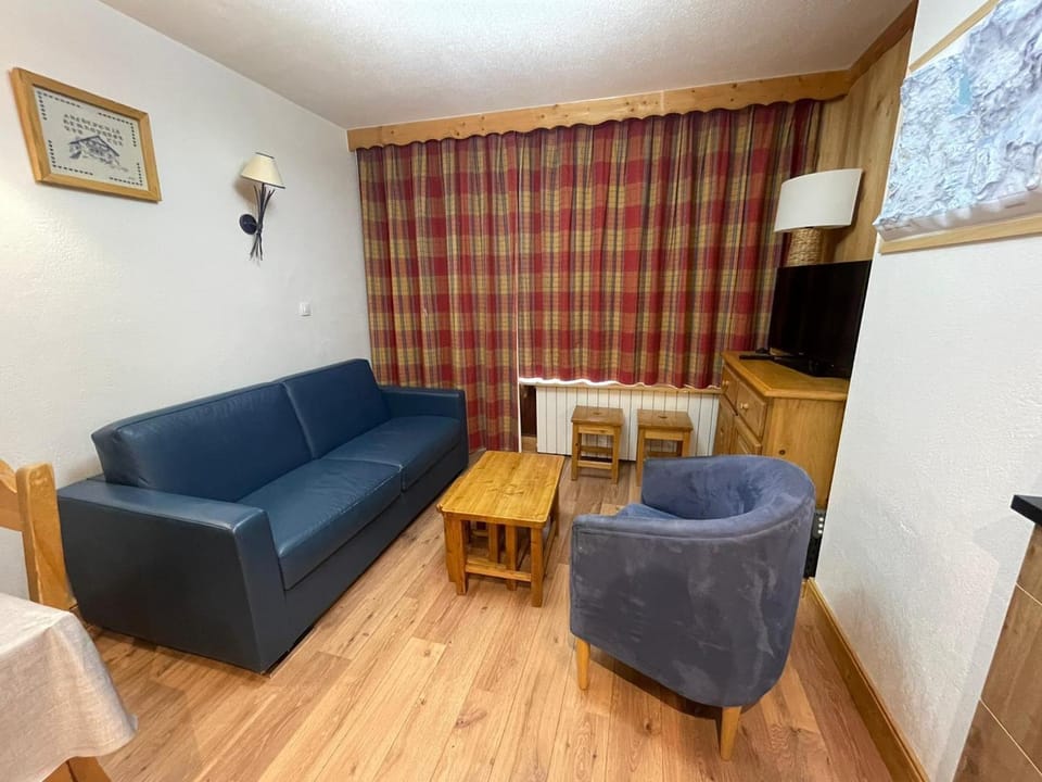 2 pièces rénové au pied des pistes, exposé Sud-Ouest - FR-1-449-10 Apartment in Tignes