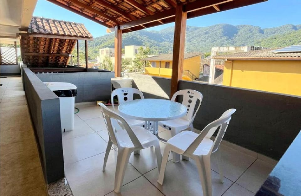 Balcony/Terrace, Dining area, Mountain view