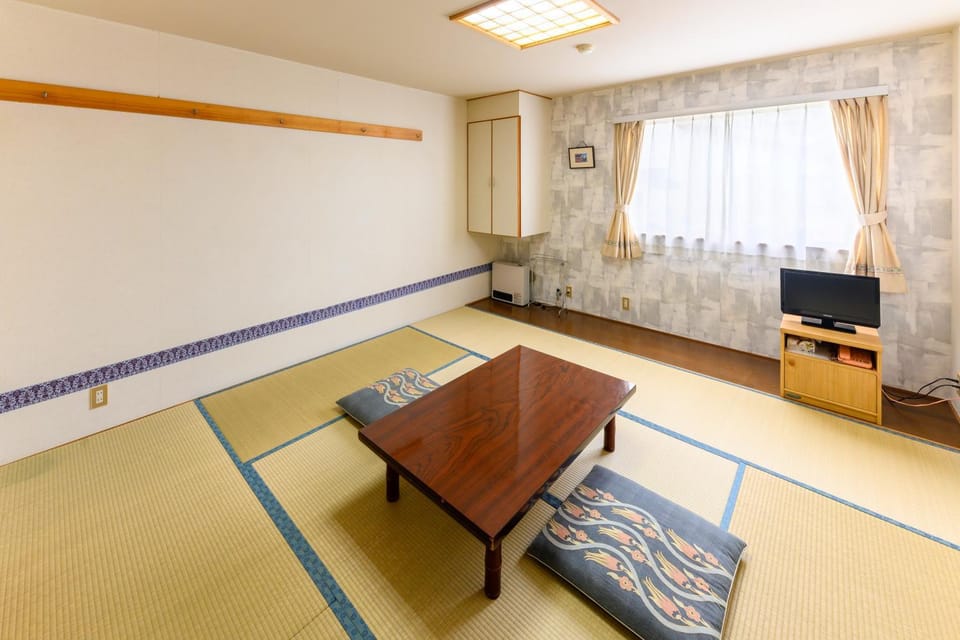 Fujiyoshi Bed and Breakfast in Nozawaonsen
