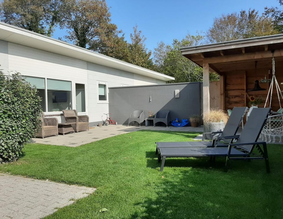 Banjaard Beachhouse Patrijzenlaan 14 House in Kamperland