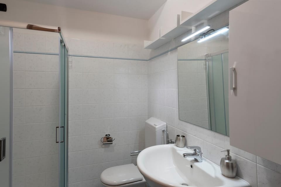 Be Lake Apartment Apartment in Baveno