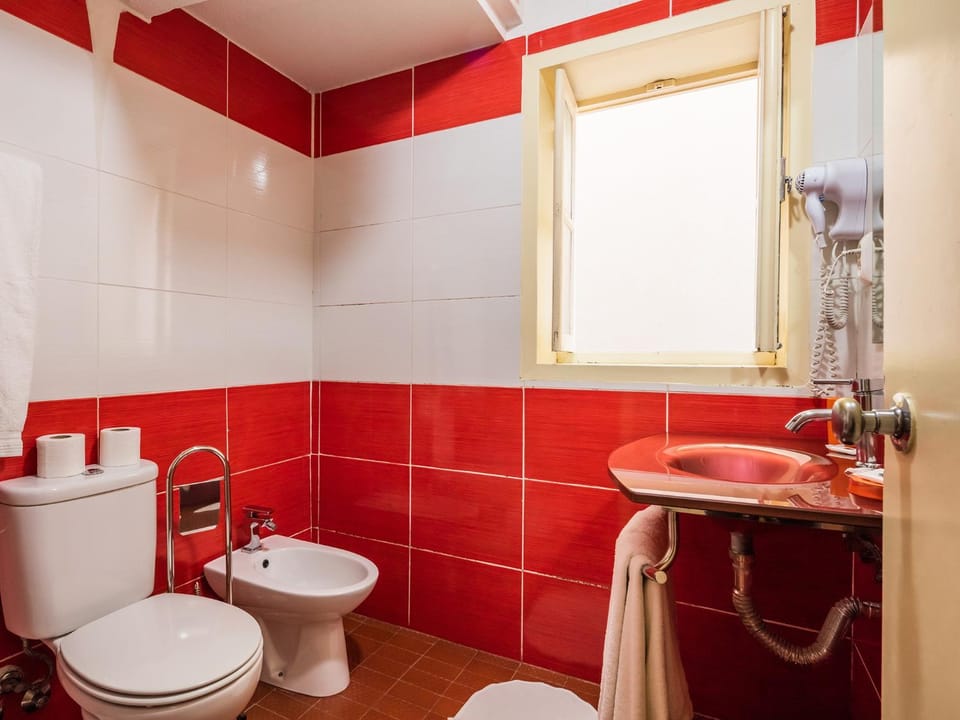 Day, Bathroom