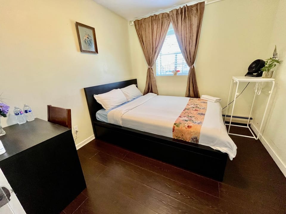 Vancouver Bed & Breakfast Bed and Breakfast in Richmond