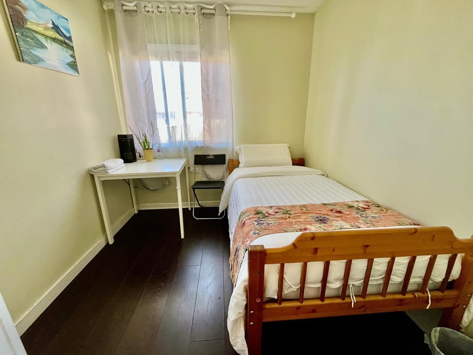 Vancouver Bed & Breakfast Bed and Breakfast in Richmond