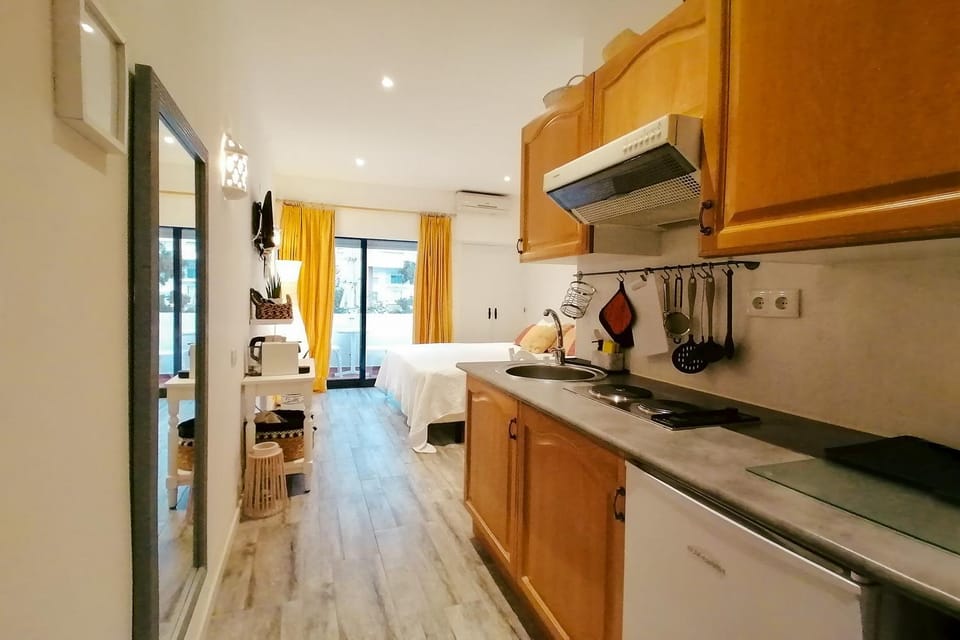 Kitchen or kitchenette, stove