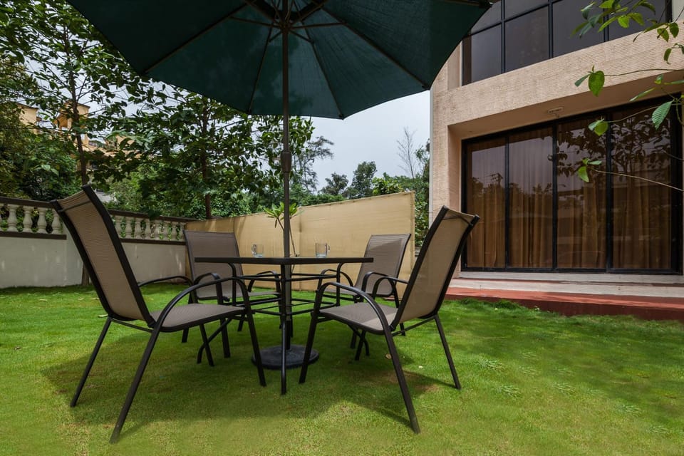 Garden, Seating area