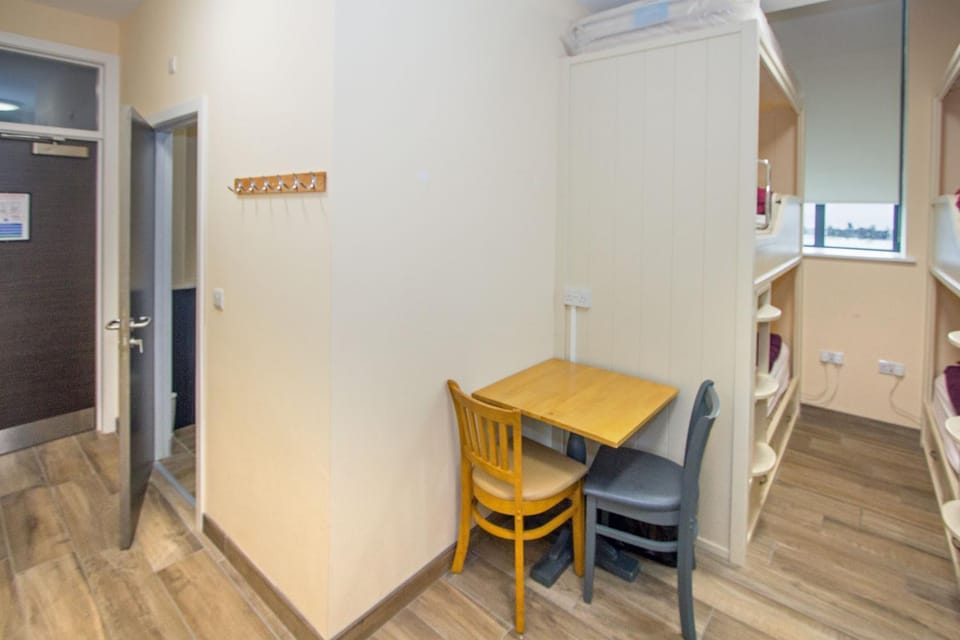 Shower, Toilet, Bedroom, On site, bunk bed