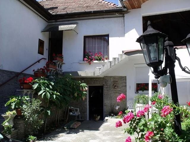 Magdi Panzió Bed and Breakfast in Hévíz