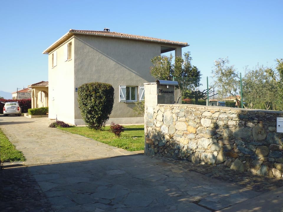 Garden, On site
