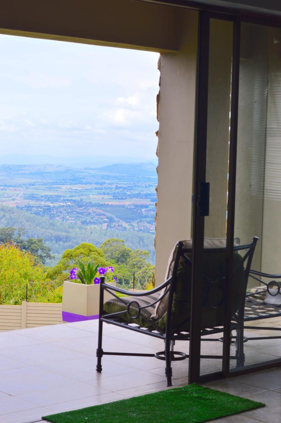 Patio, Balcony/Terrace, Decorative detail, Seating area, Bedroom, Garden view, Landmark view, Mountain view