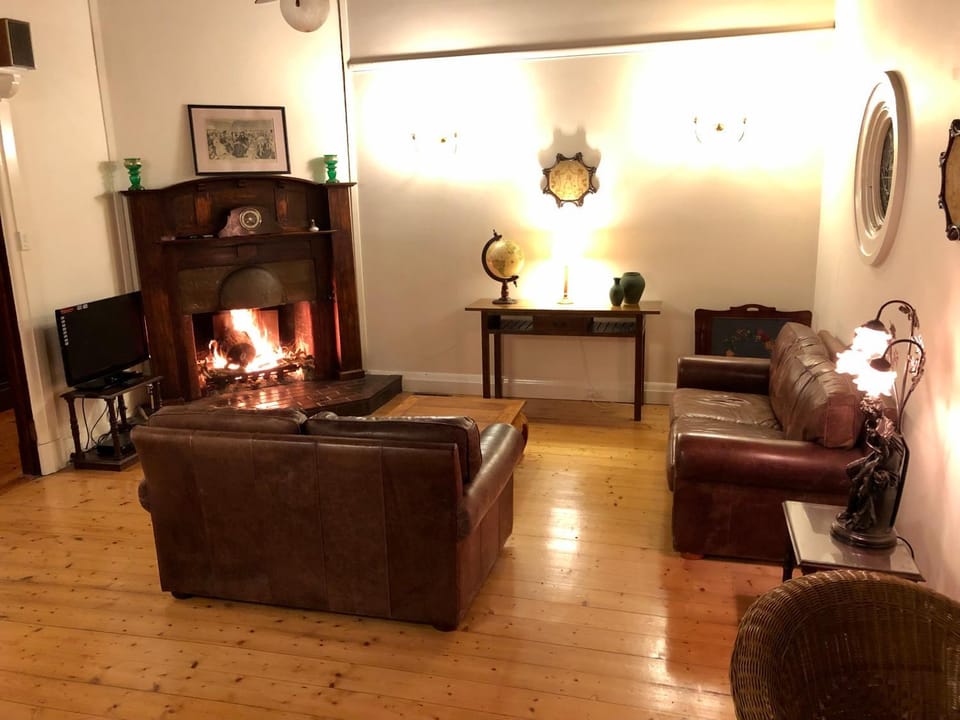 Communal lounge/ TV room, Living room, Lounge or bar, Seating area, flat iron, Internal: Not applicable to any particular room