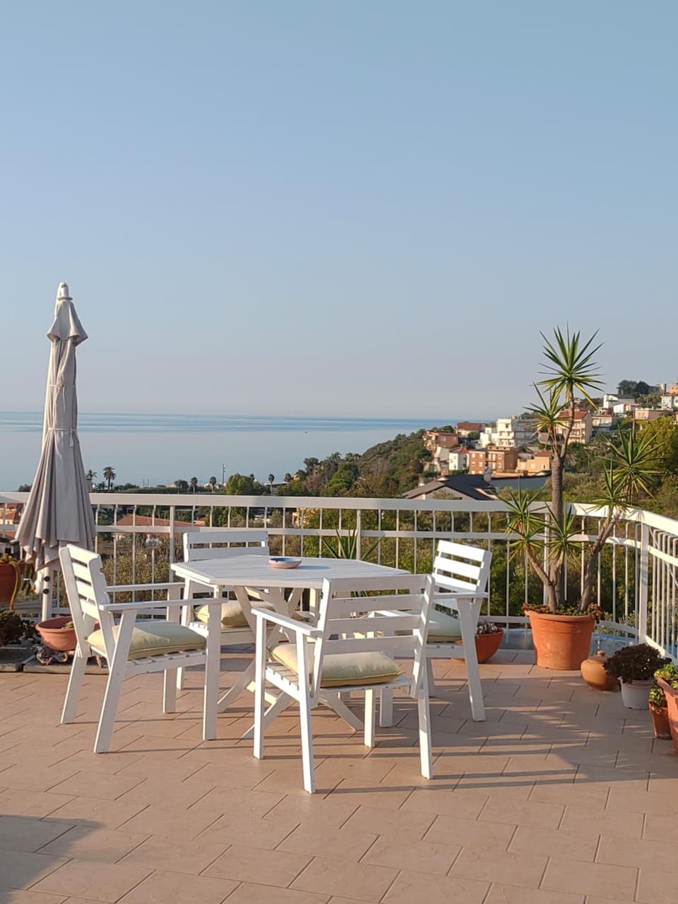 Balcony/Terrace, Internal: Not applicable to any particular room