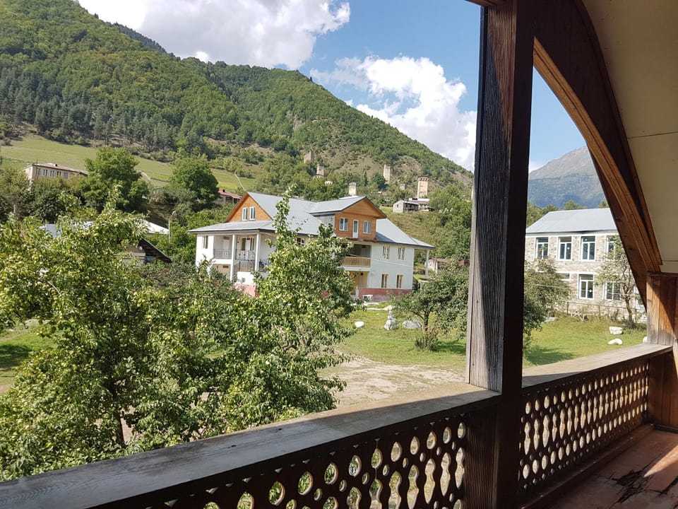 Nearby landmark, Balcony/Terrace, Mountain view