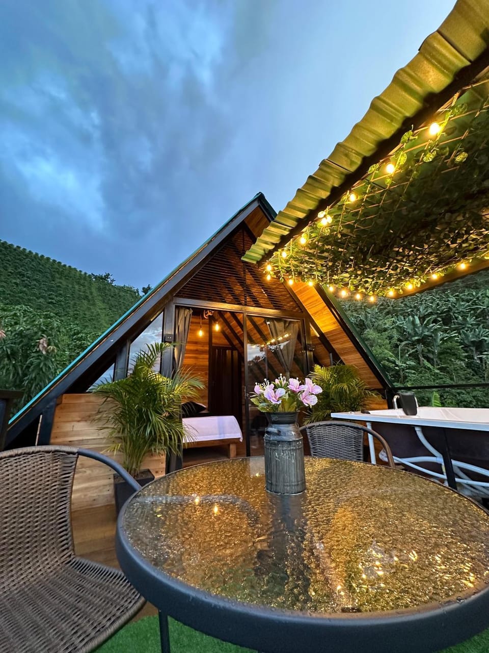 Patio, Garden, View (from property/room), Balcony/Terrace, Seating area, Garden view