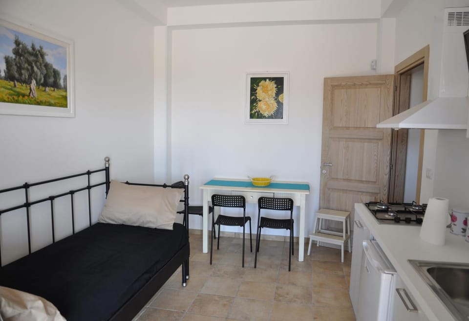 Kitchen or kitchenette, Living room, Dining area