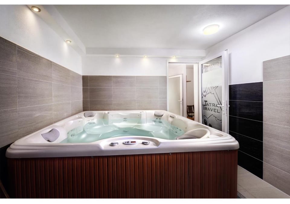Massage, Sauna, Sauna, Steam room, Spa and wellness centre/facilities