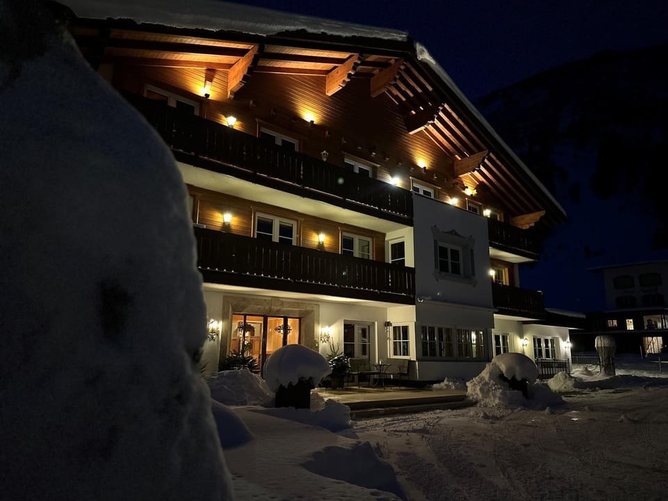 Property building, Facade/entrance, Night, Winter