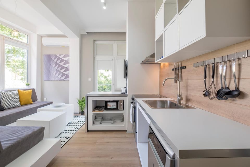 Kitchen or kitchenette, Seating area