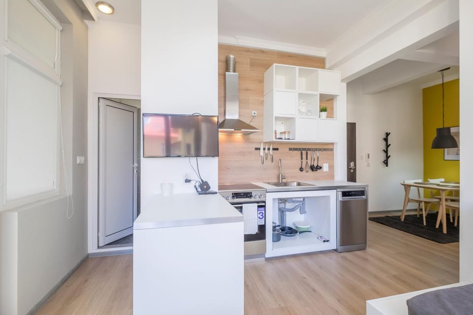 TV and multimedia, Kitchen or kitchenette