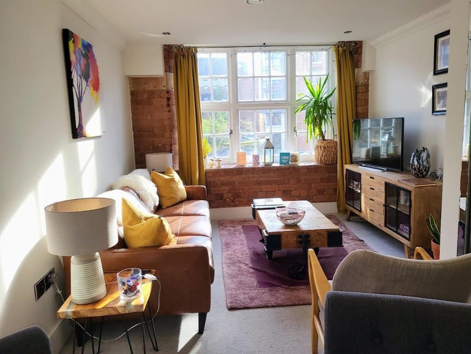 Cocoa River - Quiet city centre, close to the Shambles, on the river, two bed, two bath, allocated parking Apartment in York