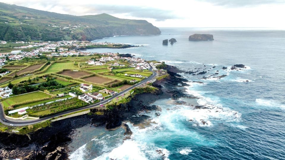 Neighbourhood, Natural landscape, Sea view, Location