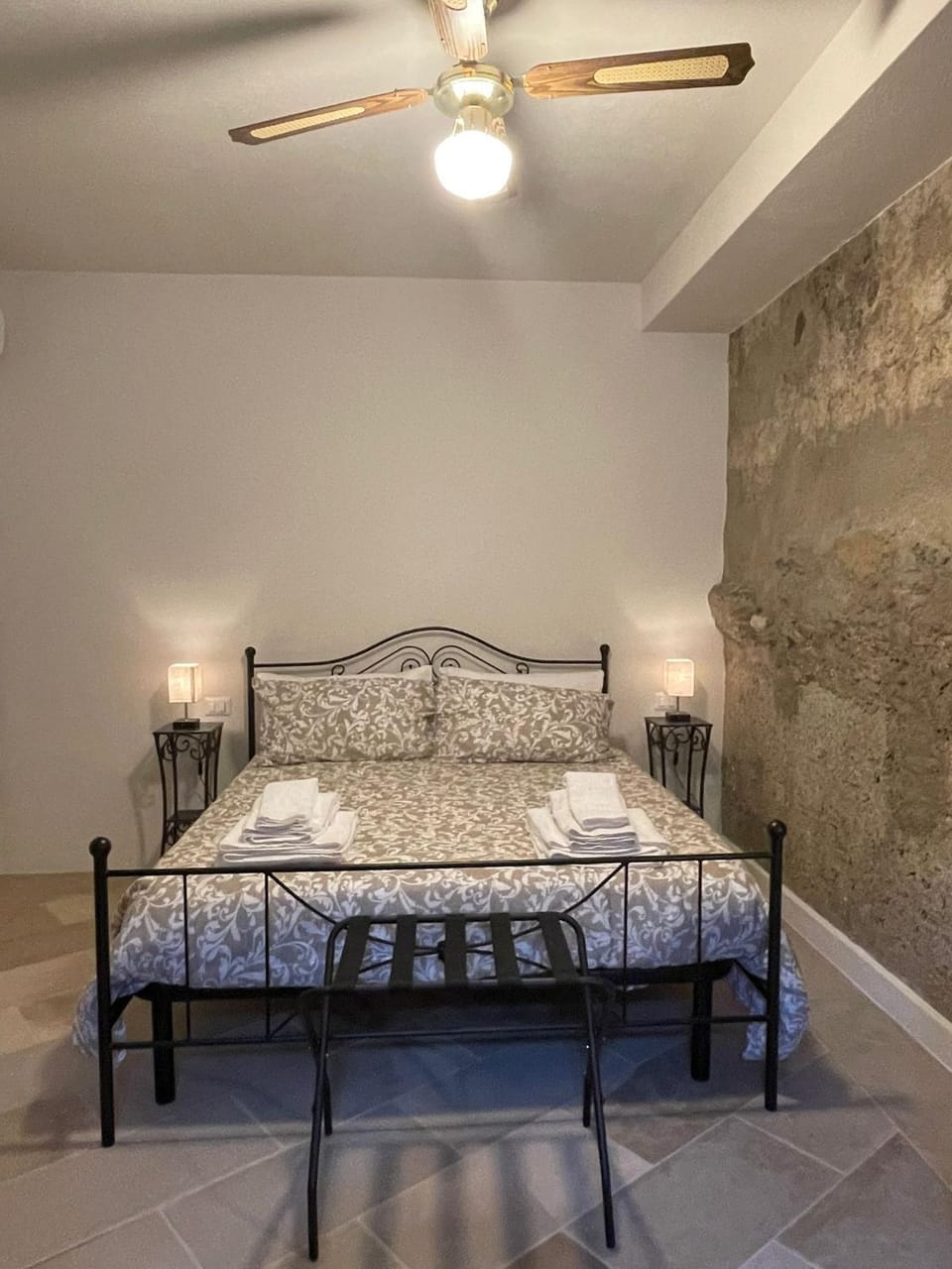 Castello D'Alcontres Guest House 3 stelle Bed and Breakfast in Sicily