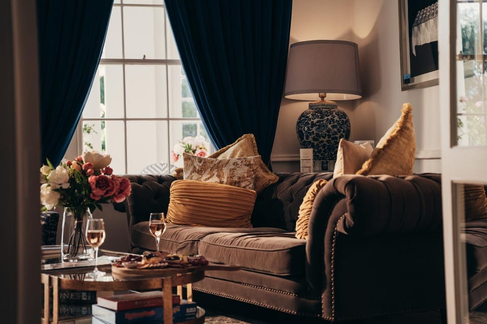 Living room, Lounge or bar, Seating area, Internal: Not applicable to any particular room