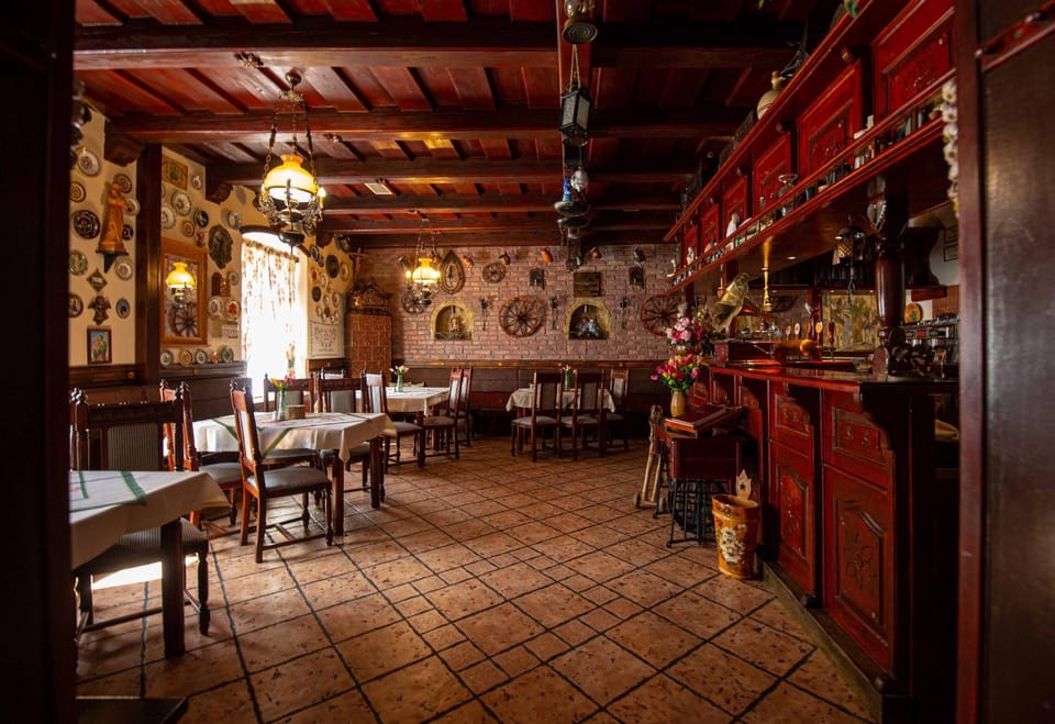Restaurant/places to eat