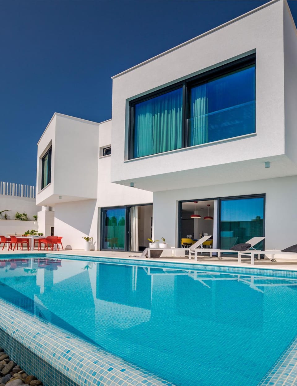 Shower, Balcony/Terrace, Swimming pool, Swimming pool