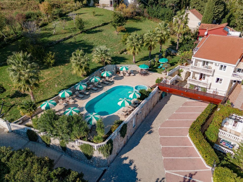 Natural landscape, Garden view