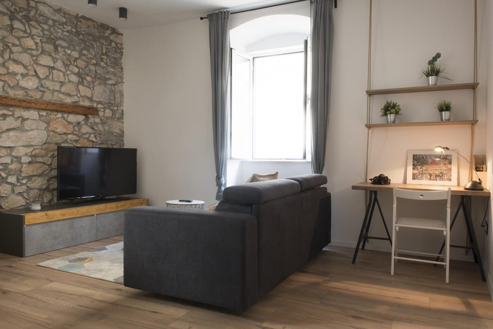 TV and multimedia, Living room