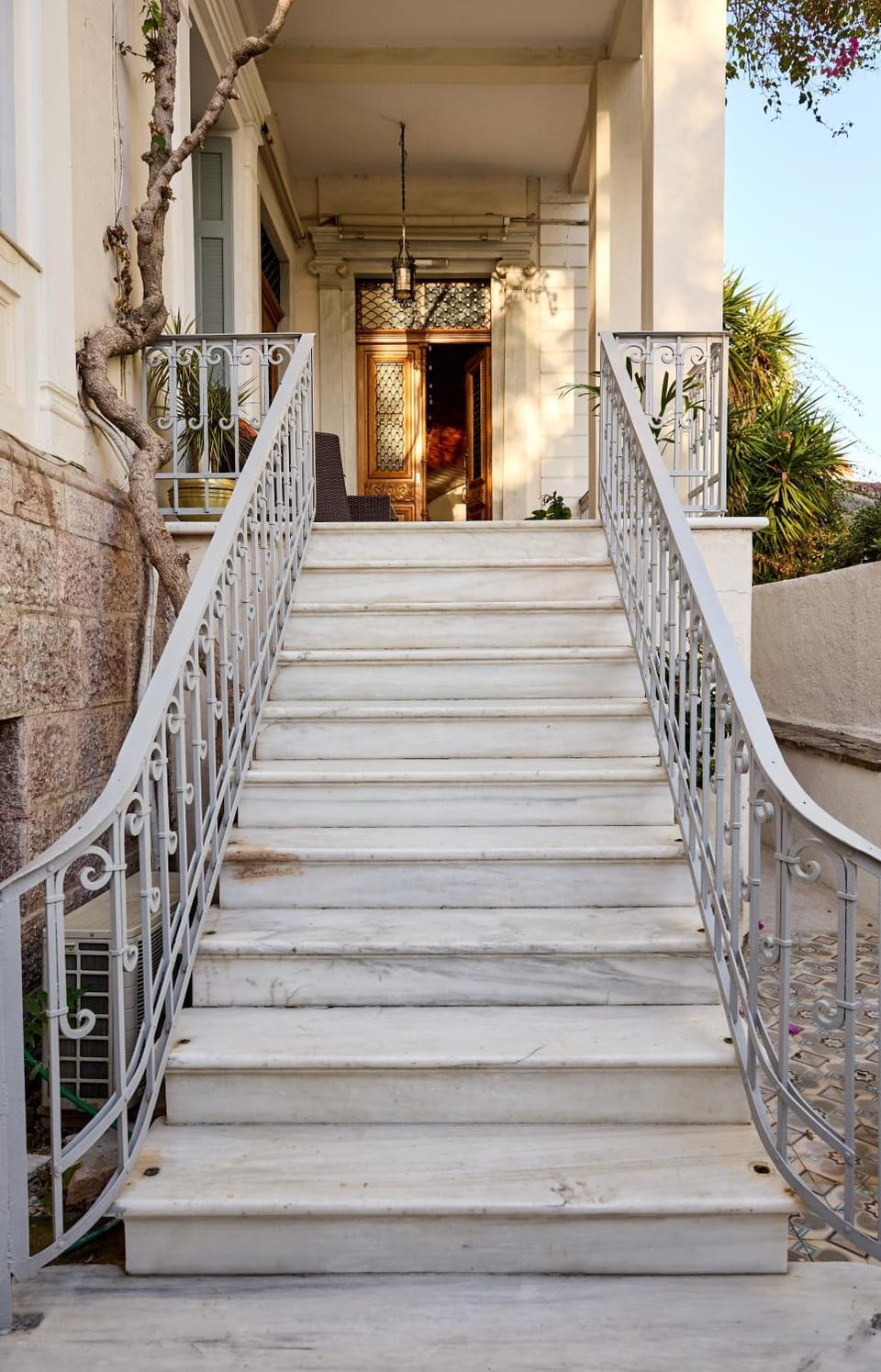 Property building, Facade/entrance