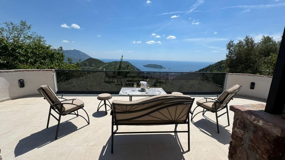 Villa La Musica House in Budva Municipality