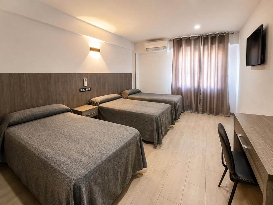 Hostal Goyma I Bed and Breakfast in Madrid