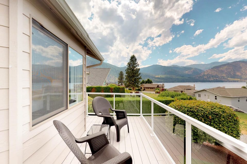 Wapato Point Lakeview House in Manson