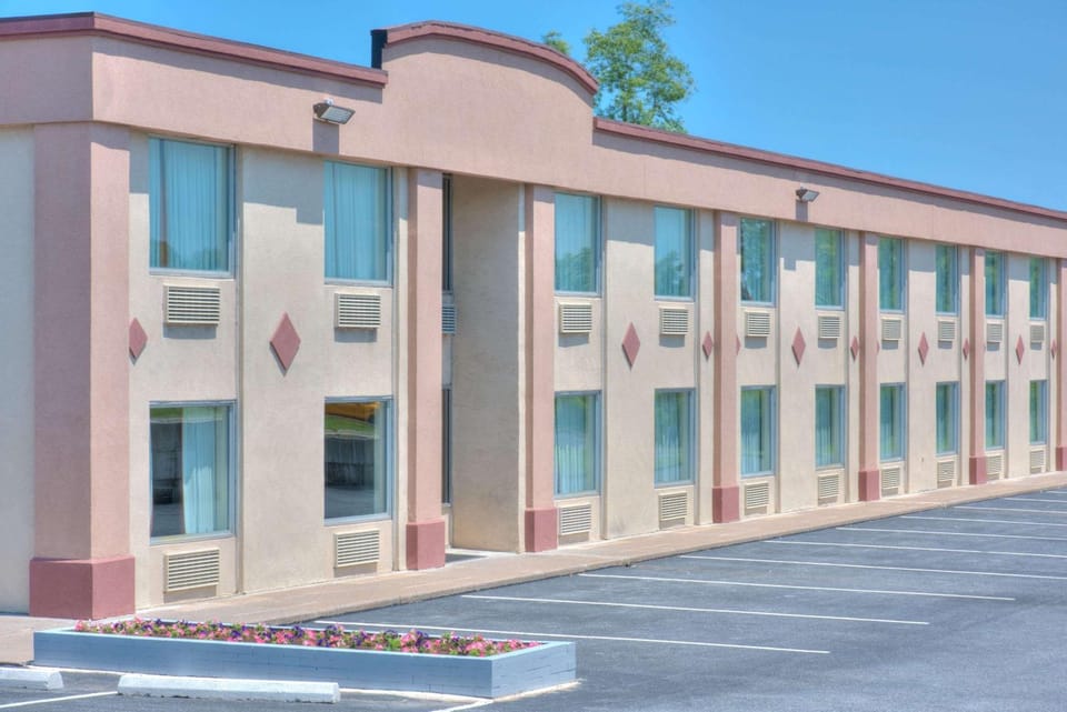Property building, On site