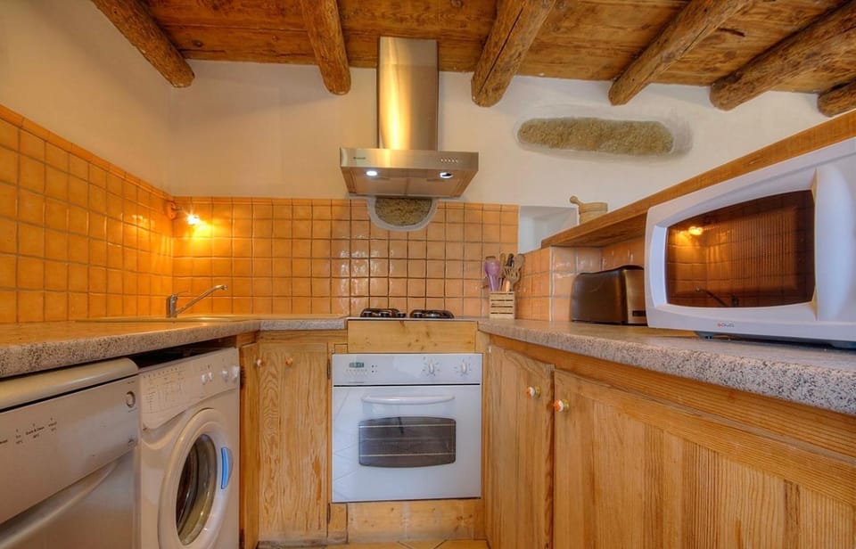 Gîte à Piscia de Figari Petru Barbara House in Corsica