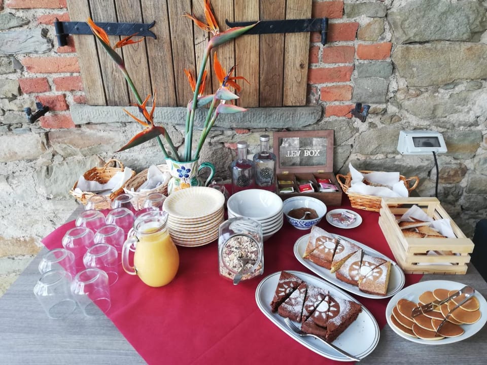 Agripodere il Falco - Tuscany Nature & Relax Farm Stay in Province of Massa and Carrara