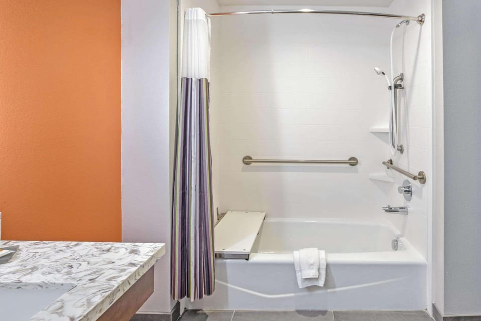 Bathroom, Photo of the whole room, On site, ADAM