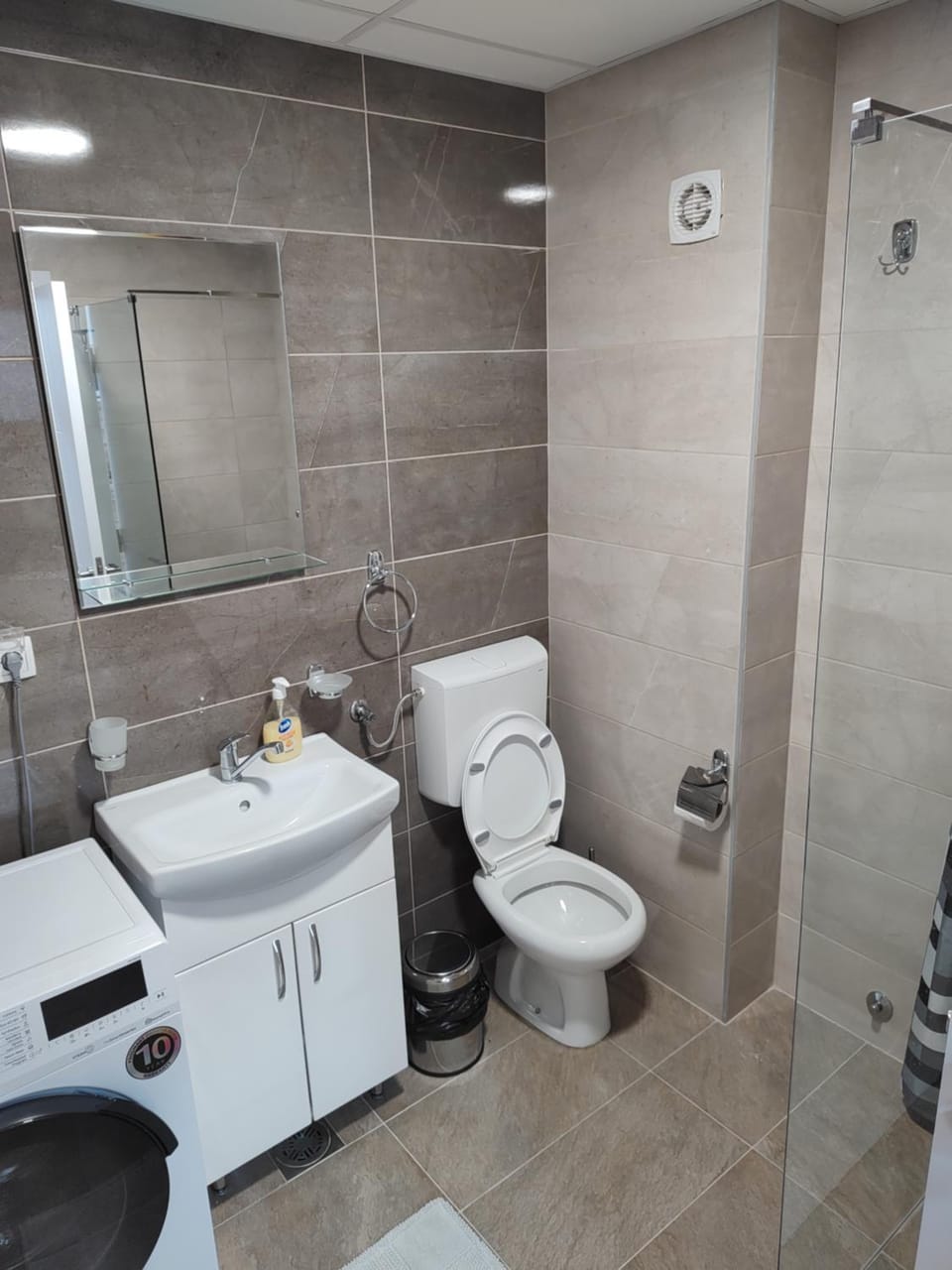 Shower, Bathroom