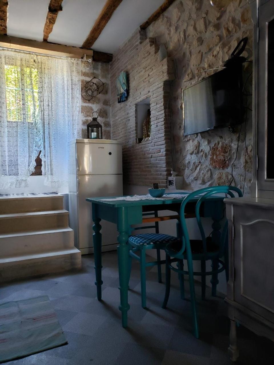 Apartments Miki Bed and Breakfast in Komiža