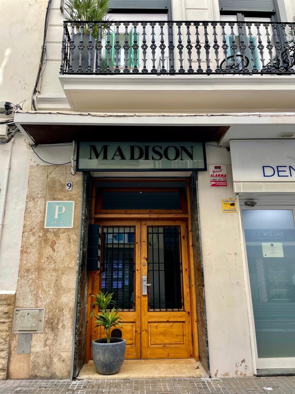 Facade/entrance, Property logo or sign