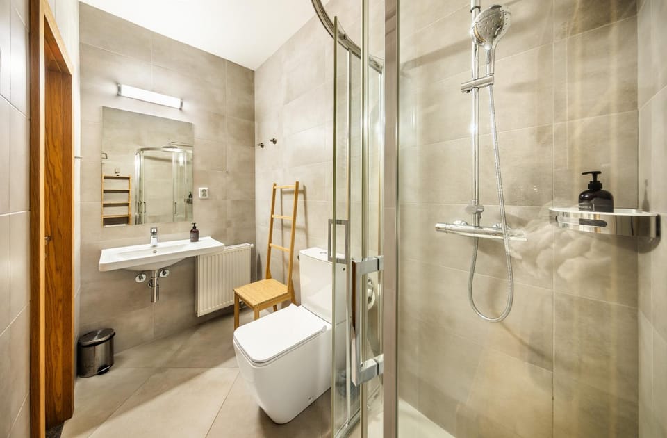 Shower, Toilet, Bathroom