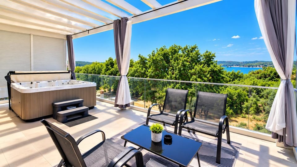 Wellness & Spa, Villa STELLA - heated pool, jacuzzi, table tennis, children's playground, close to the sea, Medulin - Istria Villa in Medulin