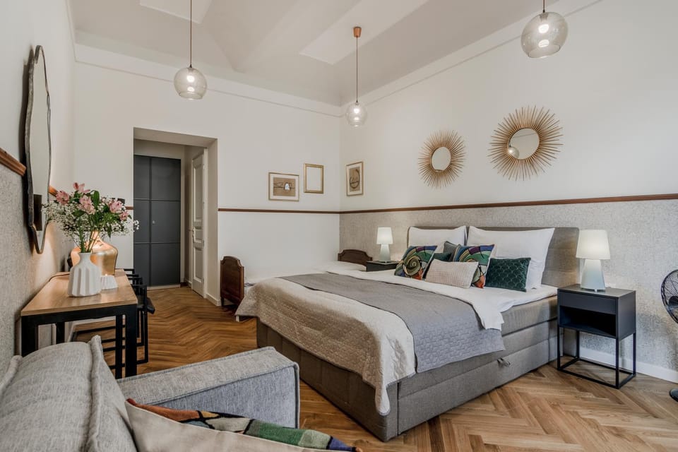 Bed, Bedroom