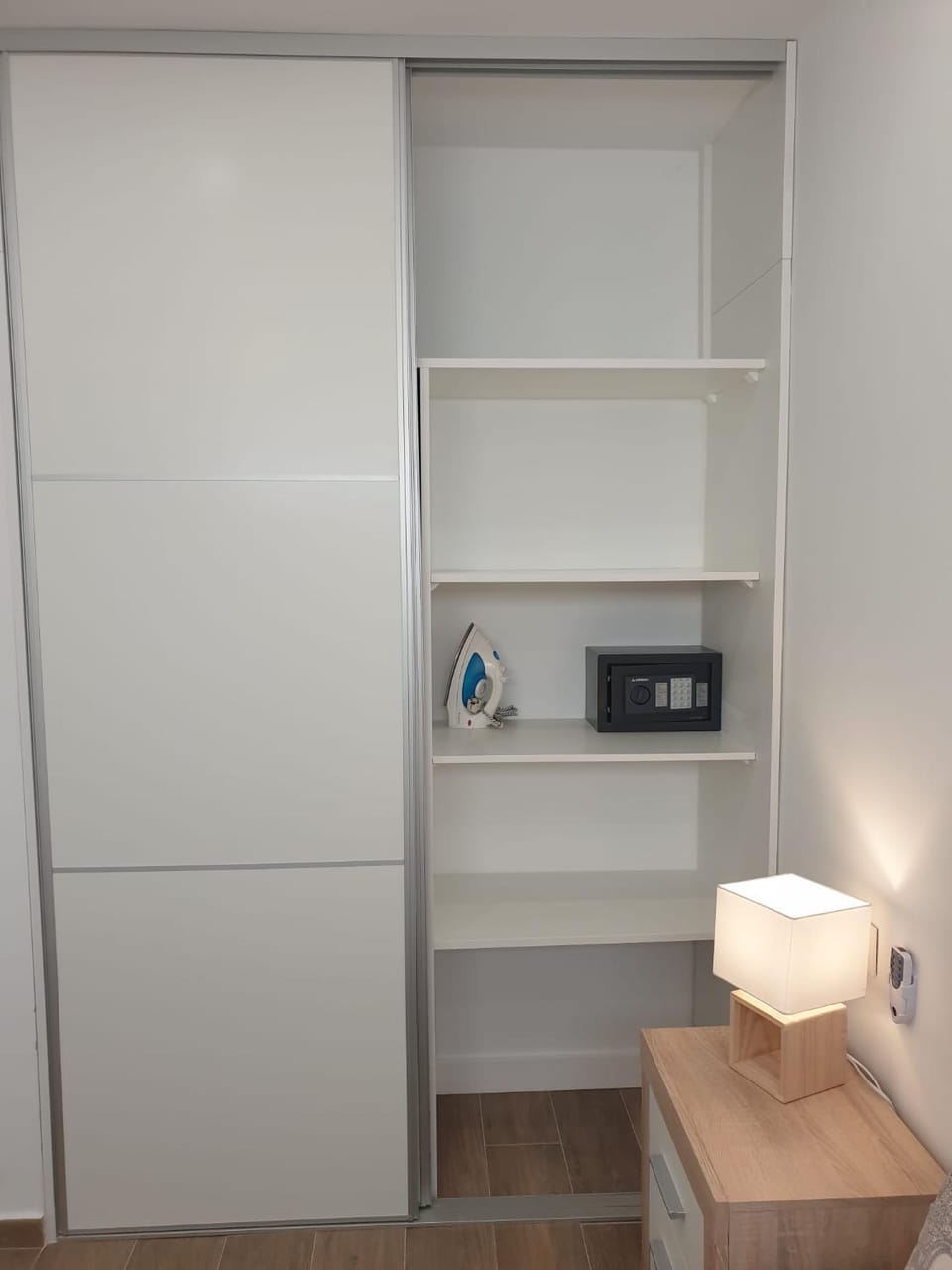 Bedroom, safe, wardrobe