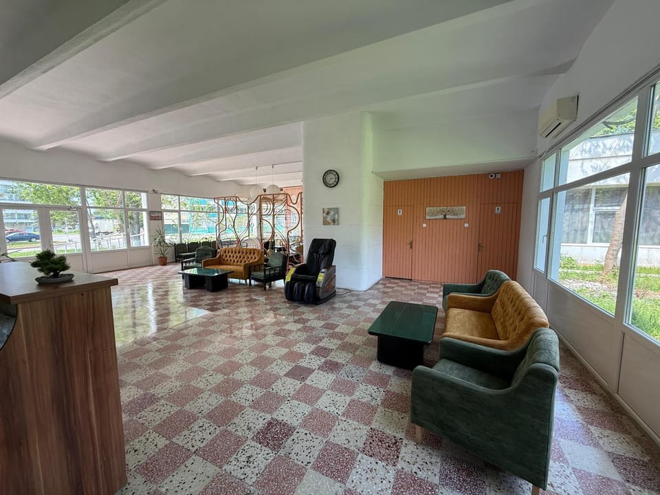 Lobby or reception, Seating area